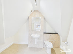 WC- click for photo gallery